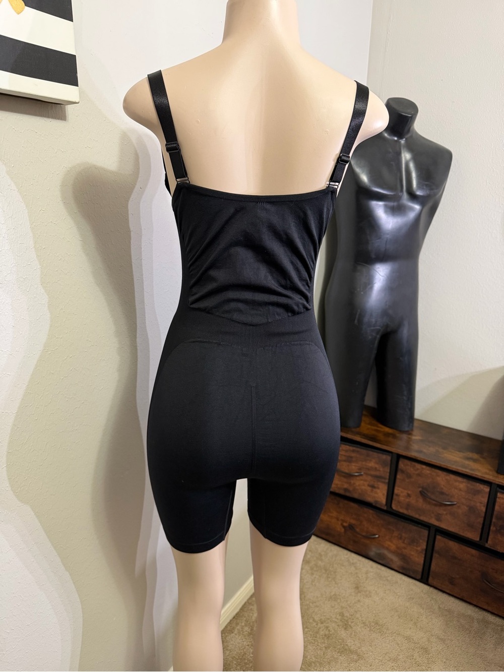 Black Shapewear Bodysuit - Picture 3 of 4